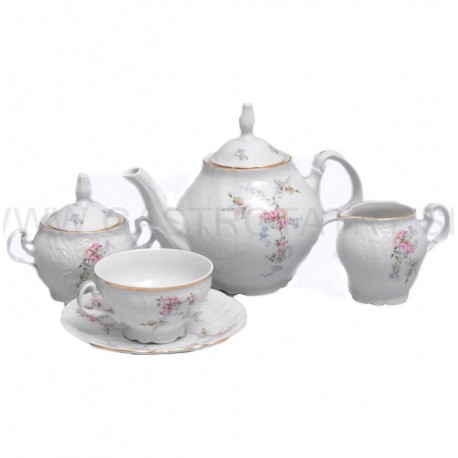 Jemné ružové kvety + zlatá linka biela 17 D čajová súprava